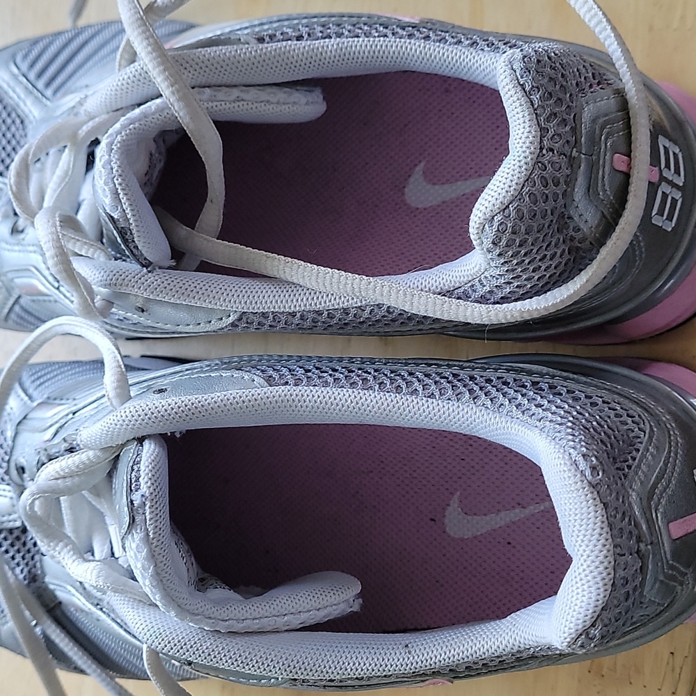 NIKE SNEAKERS - Picture 10 of 14
